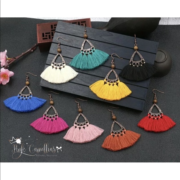 🌸BOHO Pink Tassel Fringe Earrings - Picture 6 of 8